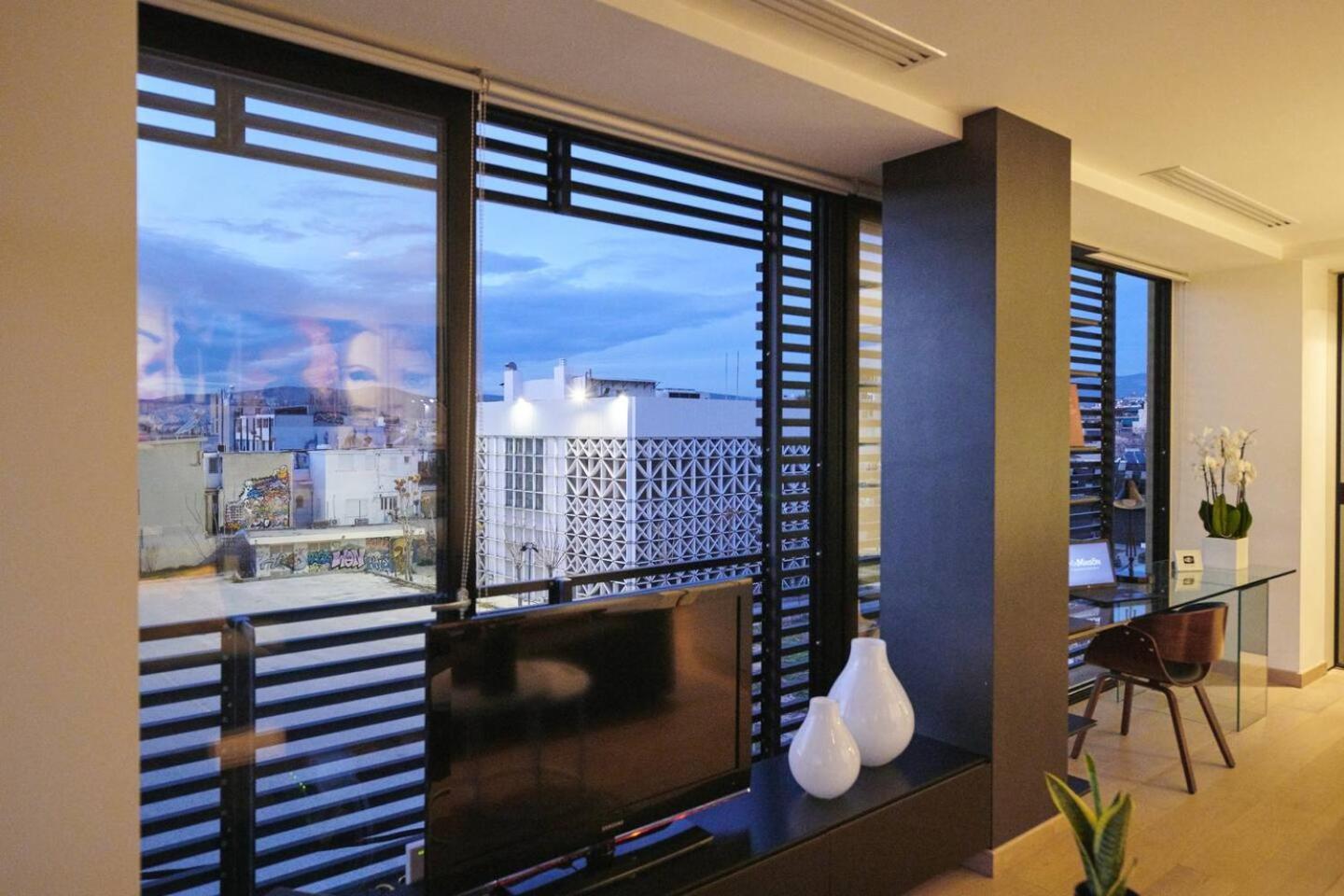 Ma Maison Nο 4, Downtown Loft , Short Walk To Acropolis, Ultra High Speed Internet 500 Mbps, Parking Upon Request, 1' From Metro Station Athens Luaran gambar