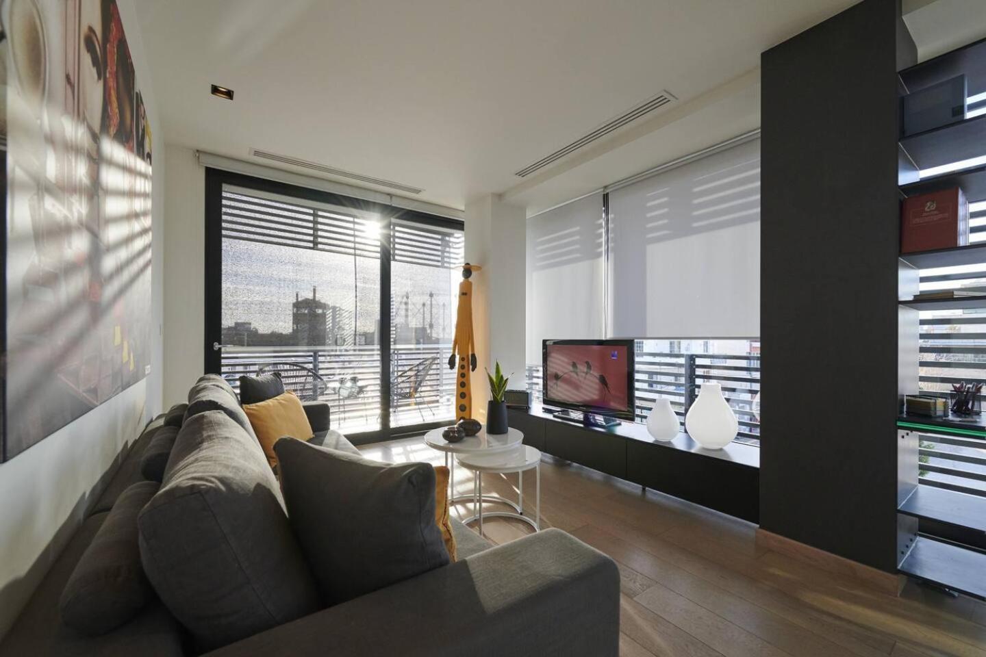 Ma Maison Nο 4, Downtown Loft , Short Walk To Acropolis, Ultra High Speed Internet 500 Mbps, Parking Upon Request, 1' From Metro Station Athens Luaran gambar