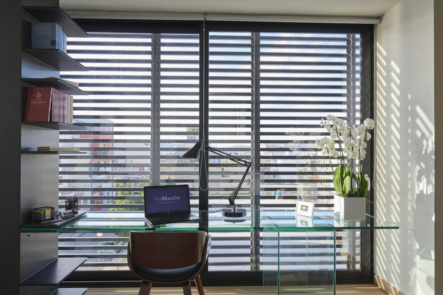 Ma Maison Nο 4, Downtown Loft , Short Walk To Acropolis, Ultra High Speed Internet 500 Mbps, Parking Upon Request, 1' From Metro Station Athens Luaran gambar
